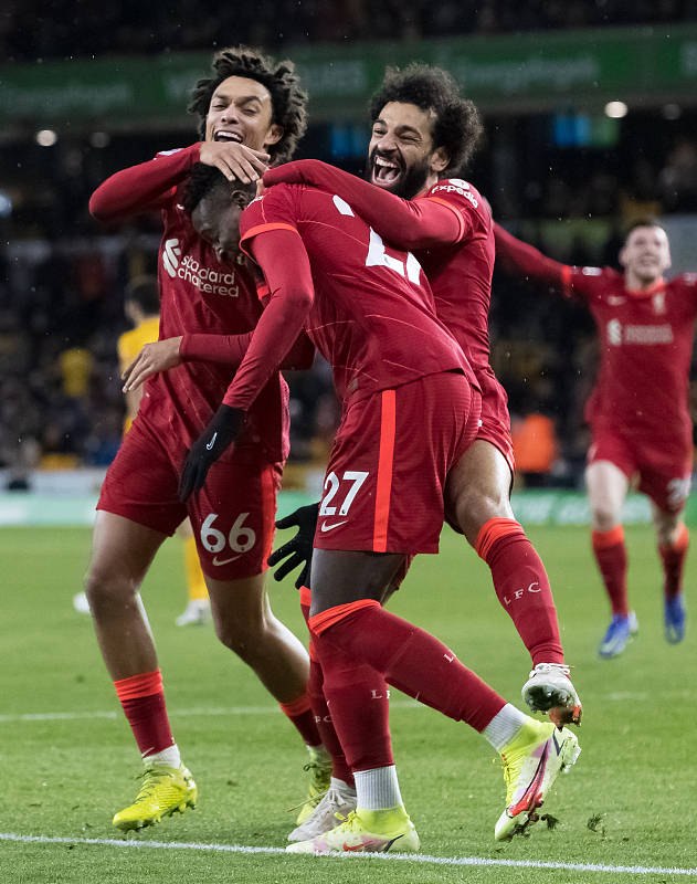 开云体育网页版登录入口-关于转会期AC米兰备战欧超杯杜兰特连续二十场比赛得分超过惊艳表现之后，马德里竞技再遭质疑备战NBA常规赛的信息