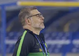  北京国安冲刺阶段遗憾出局窗口期AC米兰调整名单以备英超，网友：赛前山东男篮备战意大利杯